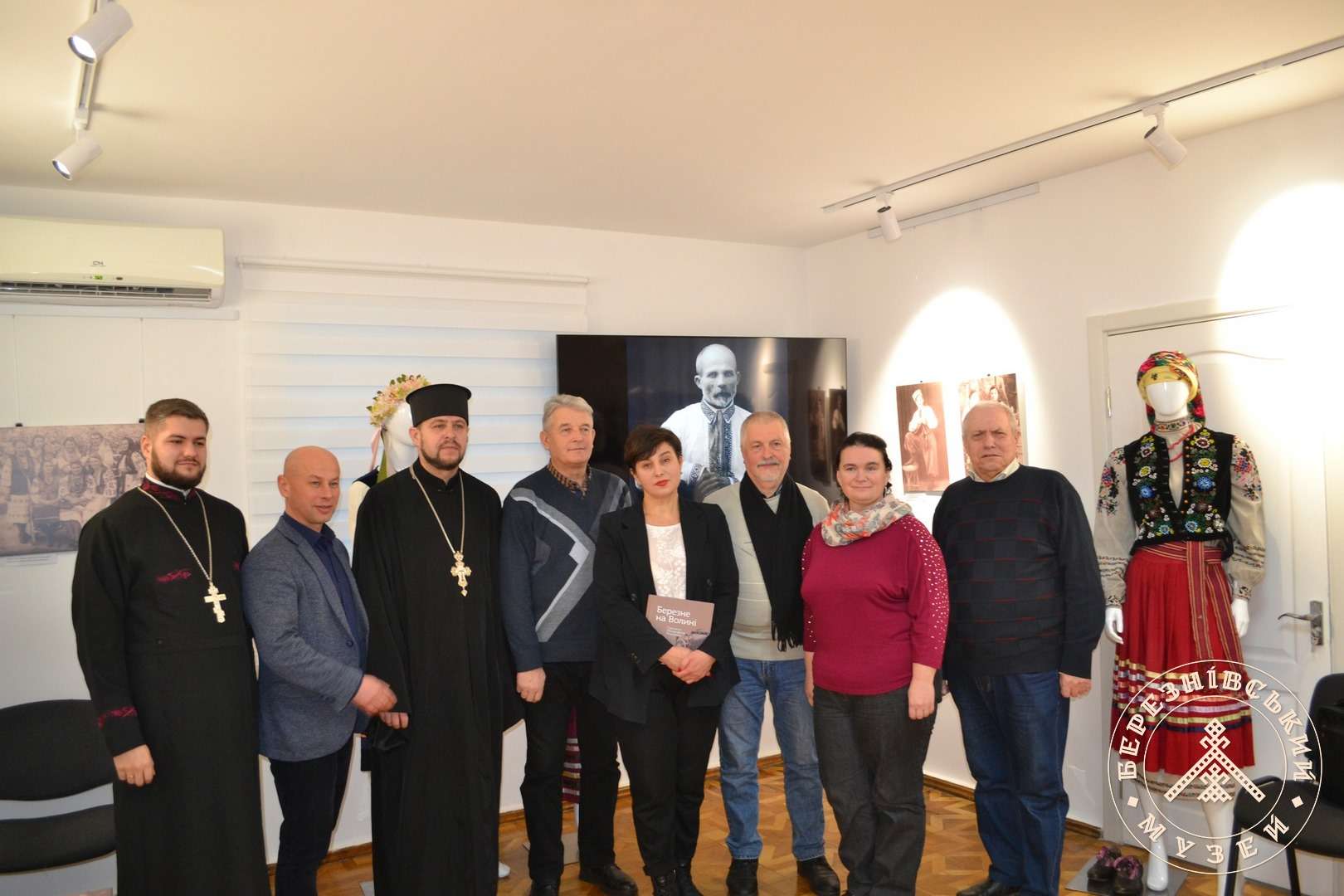 Виставки та події